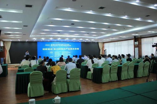 智匯蓉城，電子科技賦能產(chǎn)業(yè)新未來——2022年成都市科技年會電子分會場暨科技與產(chǎn)業(yè)融合發(fā)展交流會紀(jì)實(shí)